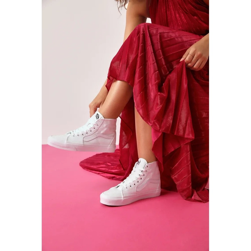 Unisex Size M7.5/W9 Vans Sneakers Sk8-Hi Skateboarding True White VN000D5IW00